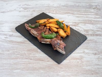 57123_EntreFuegoYCarbon_Food_TiraDeTerneraDeCarbon